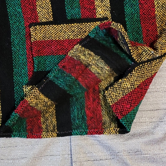 Boys Or Girls Handmade Knitted Colorful sweater Size S Unique Lightweight Hodded - Picture 10 of 11